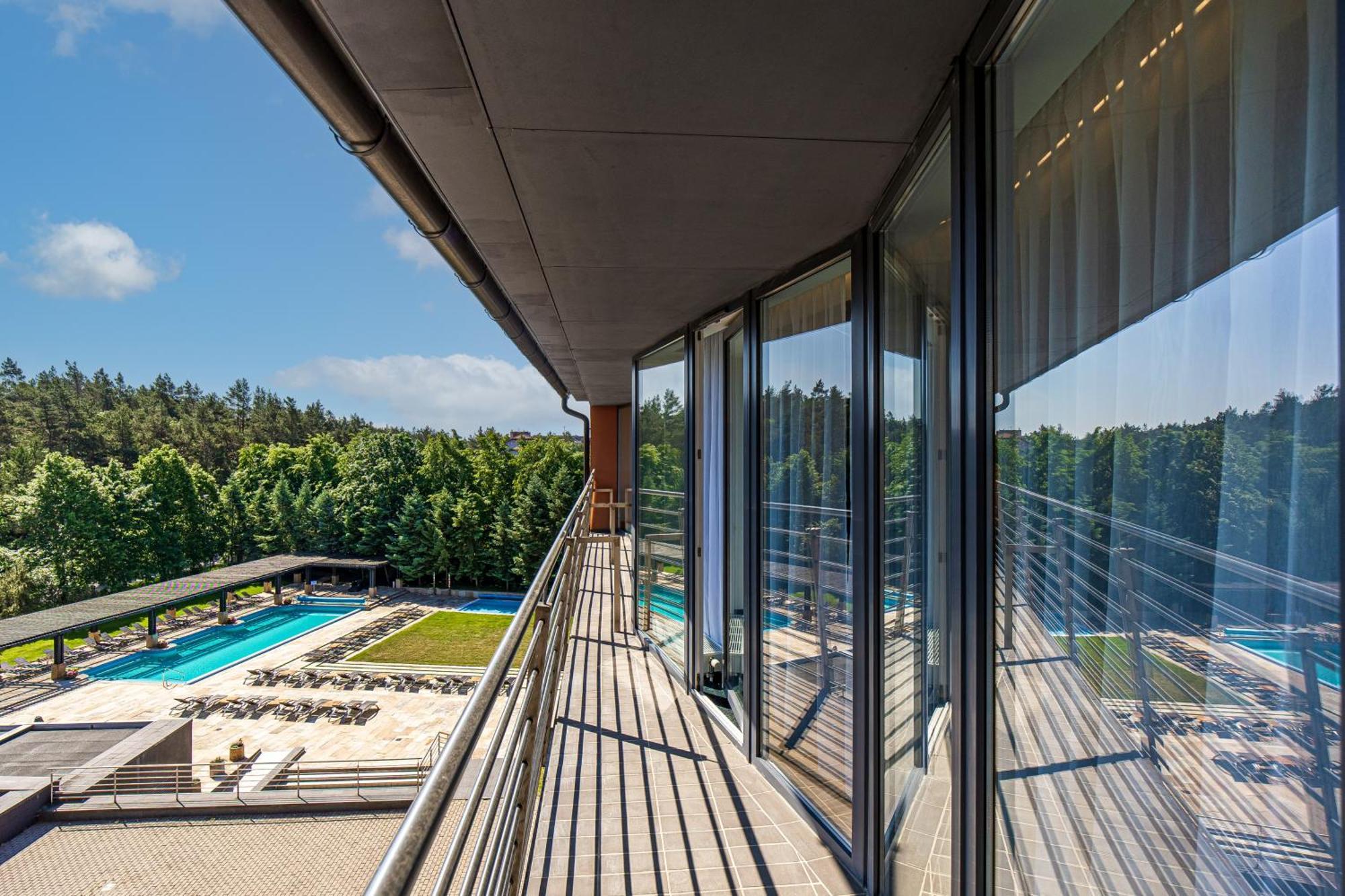 Mercure Palanga Vanagupe Resort & Spa Exterior photo The swimming pool at the National Sports Centre