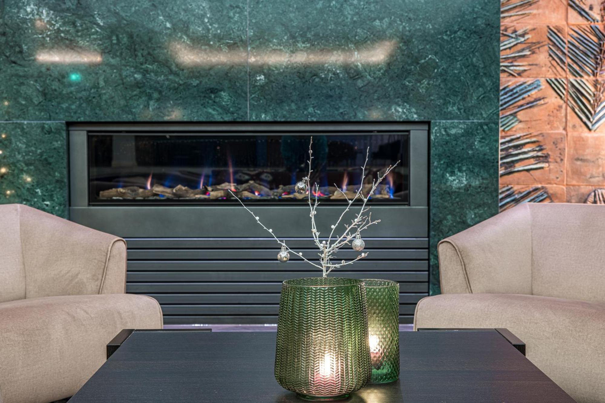 Mercure Palanga Vanagupe Resort & Spa Exterior photo A fireplace