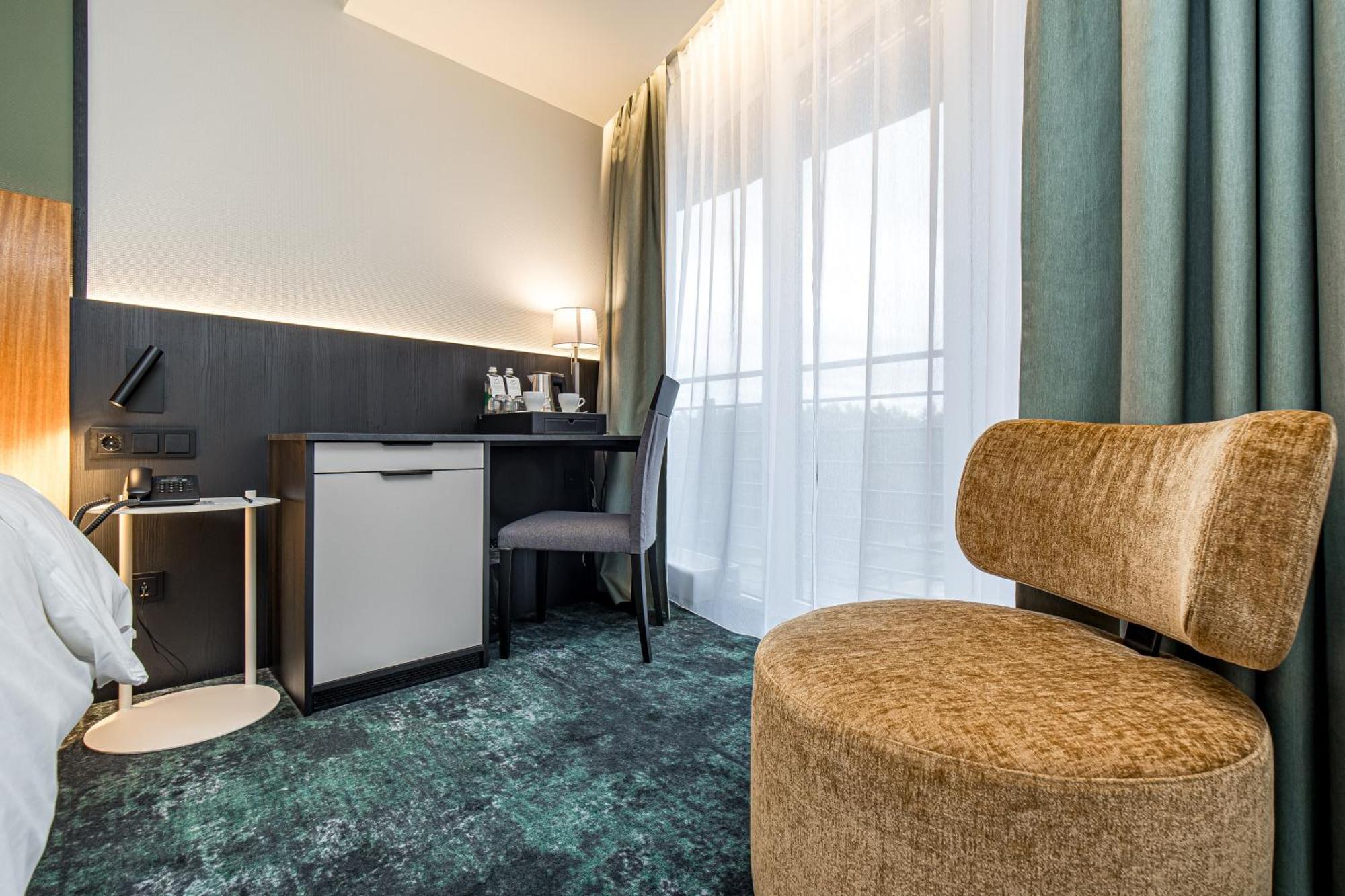 Mercure Palanga Vanagupe Resort & Spa Exterior photo A room at the hotel
